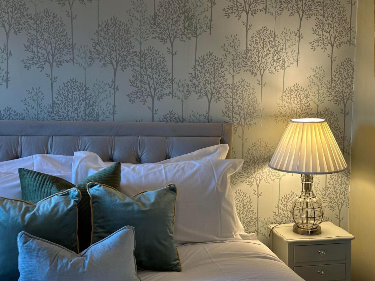 Burford Lodge Hotel - Adults Only Kültér fotó